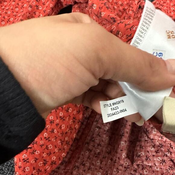 Madewell Womens Julianne Smocked-Waist Top Red V-Neck Floral Size Medium M - Picture 5 of 6